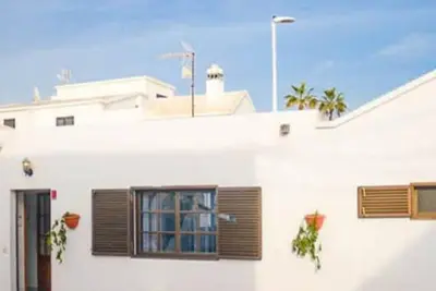 Image de La Casita de Playa Honda - Lanzarote Superhost