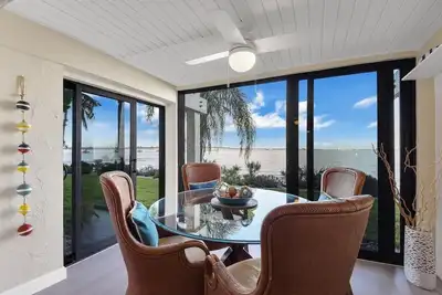 Image de Waterfront Vacation rental condo on Sanibel Island!
