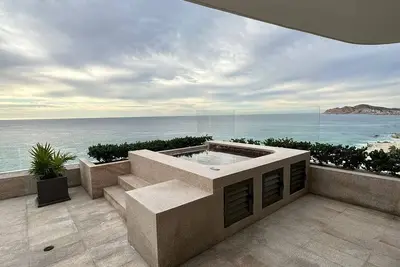 Image de Exclusive Garza Blanca Ocean front Penthouse in Cabo sleeps 8 ultra plush luxury