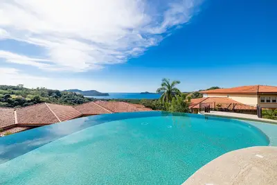 Image de Bay Point #8 - Beautiful Condo overlooking the  Pacific - 3 Bedroom 3 Bathroom