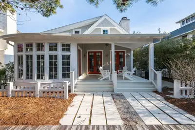 Image de Watersound Beach Cottage! Close to Beach and Pool! Perfect Family Getaway!
