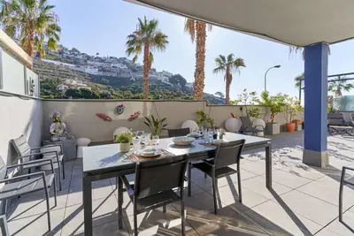 Image de Appartement 'El Paraiso De Cabria' avec vue sur la montagne, Wi-Fi et climatisation