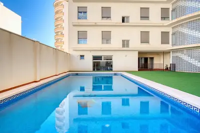 Image de Appartement 'Ático El Castell' avec vue sur les montagnes, Wi-Fi et climatisation