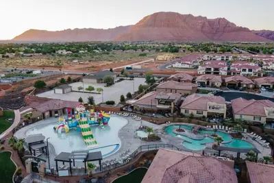 Image de Rendezvous @ Paradise Village | Pool & Splash Pad | Private Hot Tub & Fire Pit