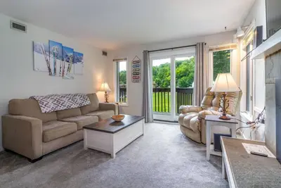 Image de Ski Haven: 1-Bed Ski-in/out Condo, Okemo Base Area