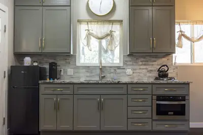 Image de Cozy Cottage-near Waco, Magnolia and Baylor University-sleeps 4!