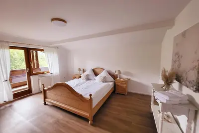 Image de GemĂĽtliche Ferienwohnung mit Exotischen Tieren auf dem GrundstĂĽck