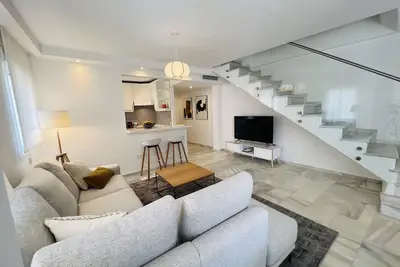 Image de 3010 Spacious Luxury Family Apartment in Marbella's Heart