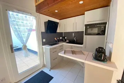 Image de Maison Type 2 avec Piscine Chauffée, Tennis et Proximité Bord de Mer à Brétignolles