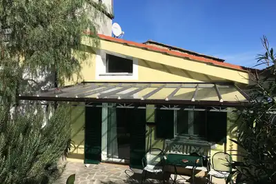 Image de Romantisches Landhaus im Naturgarten\/olivenhain mit Eigenem Parkplatz