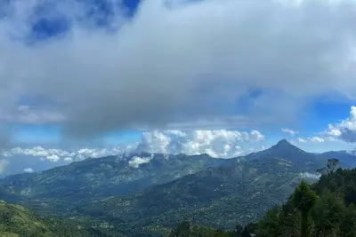 Sky House: Cliff Villa in Kodaikanal. Pet Friendly!
