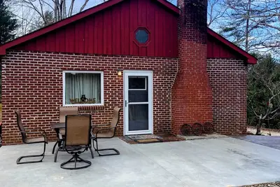Image de Mtn Cabin Getaway-Best Location! Patio w/firepit-amazing views! Relax & unwind!