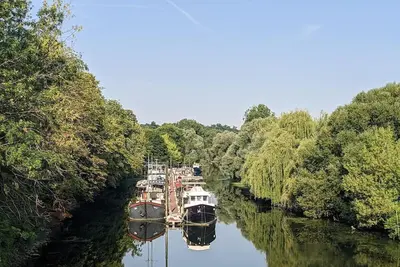 Image de Bateau de standing aux portes de ParisPied Ă terre pour les Jeux Olympiques