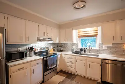 Image de Raleigh Retreat~Dog Friendly Peaceful Location~Discounts for extended stay!