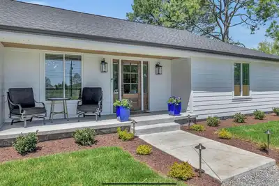 Image de Franklin Creekside Retreat w/firepit on 4 acres close to shopping & restaurants