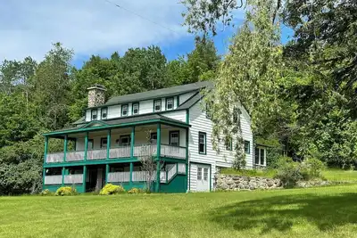 Image de Mountain View Loj overlooking the majestic Adirondack Mountains & Ausable River