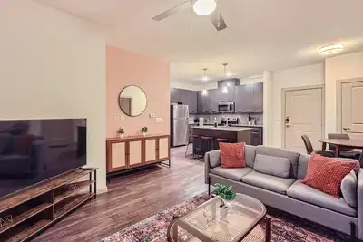 Image de Serene 3b Getaway | Pool, Gym, Parking, Pet Wash