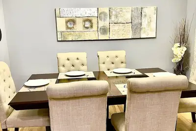 Image de Comfortable and family-friendly Home with Ac