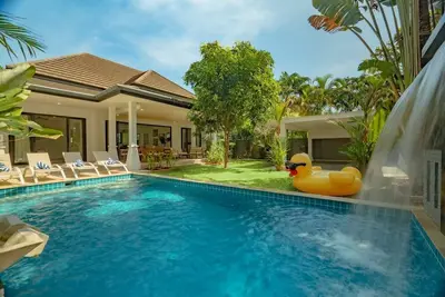 Image de Wake Up to Wonder: Luxurious 4-Br Villa & Majestic Views