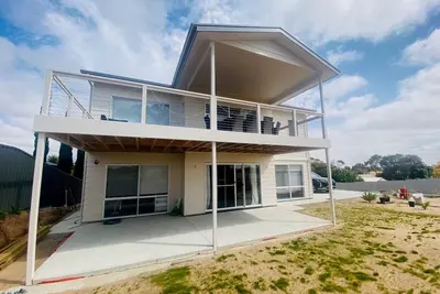 Image de New 4br house in Clayton Bay