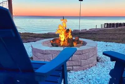Image de Blue Belle Sounds Ocean Front - Private Beach Pet Friendly, Hot Tub, Firepit!