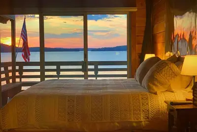 Image de The Boathouse at Moosehead Lake-Lake Front