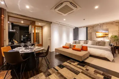 Image de 3 minutes from Kamakura Station | 2 Queen Beds, 1 Single Sofa Bed | Up to 5 Guests