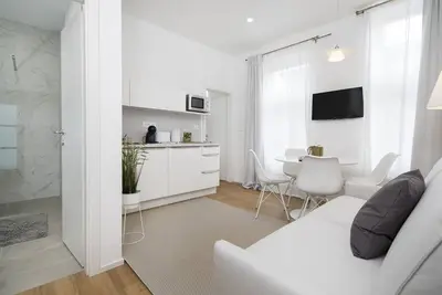 Image de Cozy apartment-Self check in. Ljubljana. 1 Minute from Dragon Bridge.