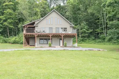 Image de Cozy mountain escape\/4 bdrm2bath\/10mi to Bedford Springs\/PickleBall & Basketball