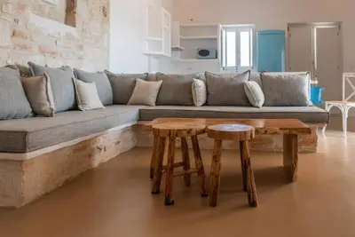 Aegean Feelings - Luxury Villa Awe with Private Pool close to Piso Livadi Beach