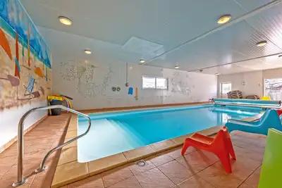 Image de Gîte de Pennavern - Maison avec piscine et jacuzzi