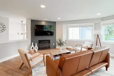 Image de Modern & Cozy Top Floor Suite in Seattle/Shoreline