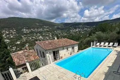 Image de Notre Dame des Fleurs - Villa 6 chambres