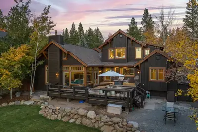 Image de Sierra Vista Haus- Truckee/Tahoe- Relaxing Mountain Retreat