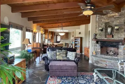 Image de Beautiful Seaside Home\n\n