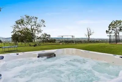 Image de Heavenly Hideaway at Lovedale with Private Pool and Spa