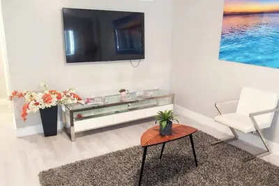 Image de Comfy Condo w Marlins Park Closer That You Think!