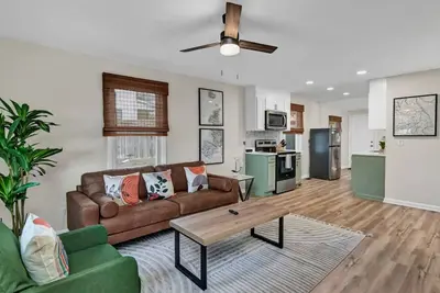 Image de Stadium View Stay | 2br 1 Ba in Rosewood