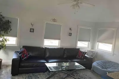 Image de Ocean Ave. . Oceanside home\n500 feet to the beach and north end of boardwalk