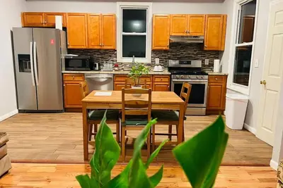 Image de Modern Apt Home, 10 min to Nyc + Free Parking