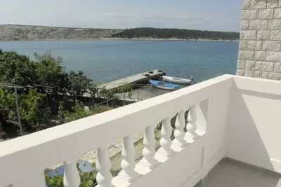 Image de Appartement de deux chambres prés de la plage Barbat, Rab (A-22364-c)