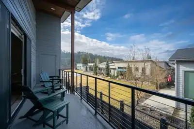 Image de Riverside Retreat | Lux New Build in Riverstone!