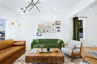 Image de House By The Bay| fire pit|movie room|yoga room