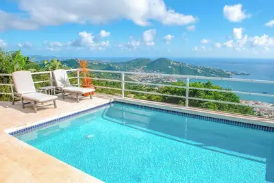 Image de Stunning 4 Bedroom with Attached Apartment, Private Pool and Ocean View