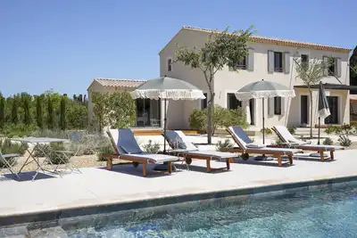 Image de Magnifique maison à 5 mn de Saint Rémy de Provence avec piscine, cuisine d'été