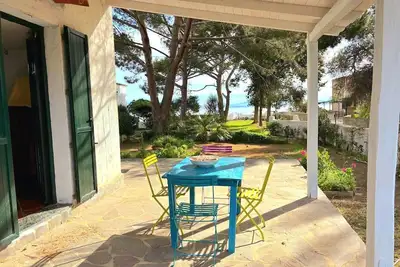 Image de Small villa at seafront and 10 min walk from Carloforte