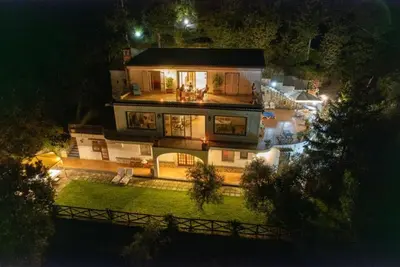 Image de Amore Rentals - Villa Savoia with Sea View and Garden