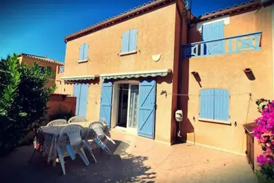 Image de Maisonnette climatisée accès direct plage Grazel