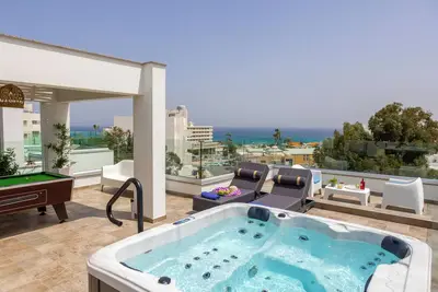 Image de Fig Tree Bay Residences 4 Protaras, Central Protaras, Pool -Roof top