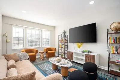 Image de Decatur Dwelling Delight\n